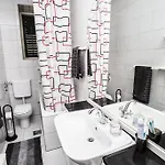 Hidden Paradise Bacvice Apartamento *