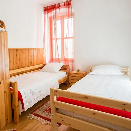 Hidden Paradise Bacvice Split