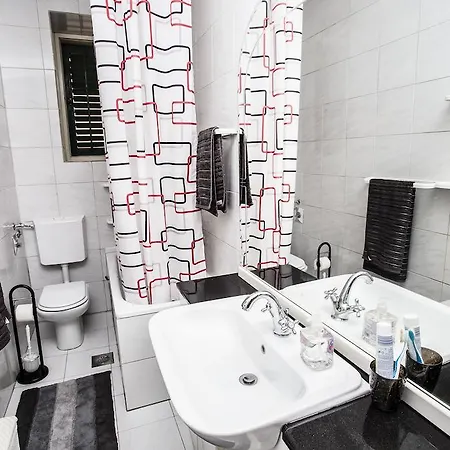 Hidden Paradise Bacvice Apartman *